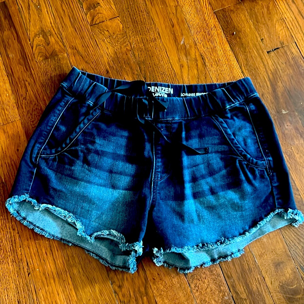 Levi Super Stretch Jean Short- XS